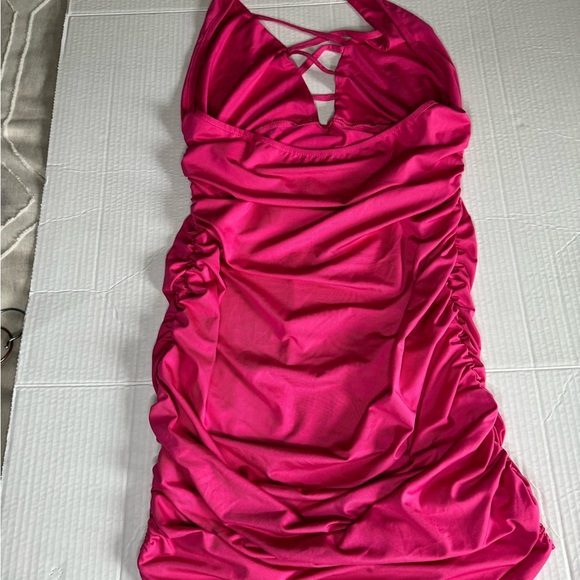 Pink V-neck, front lace, backless, body con ruched mini dress large - Picture 4 of 7